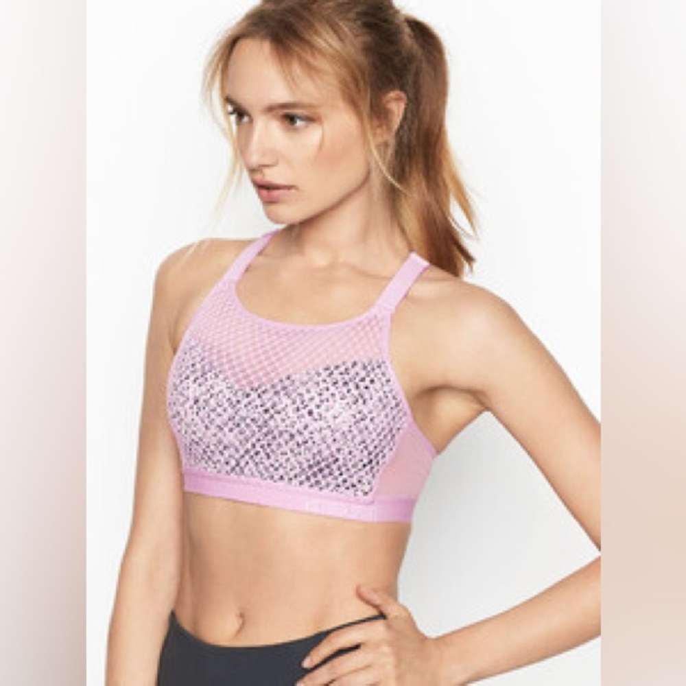 Victoria’s Secret Sport Mesh Detail Sports Bra in 32B
